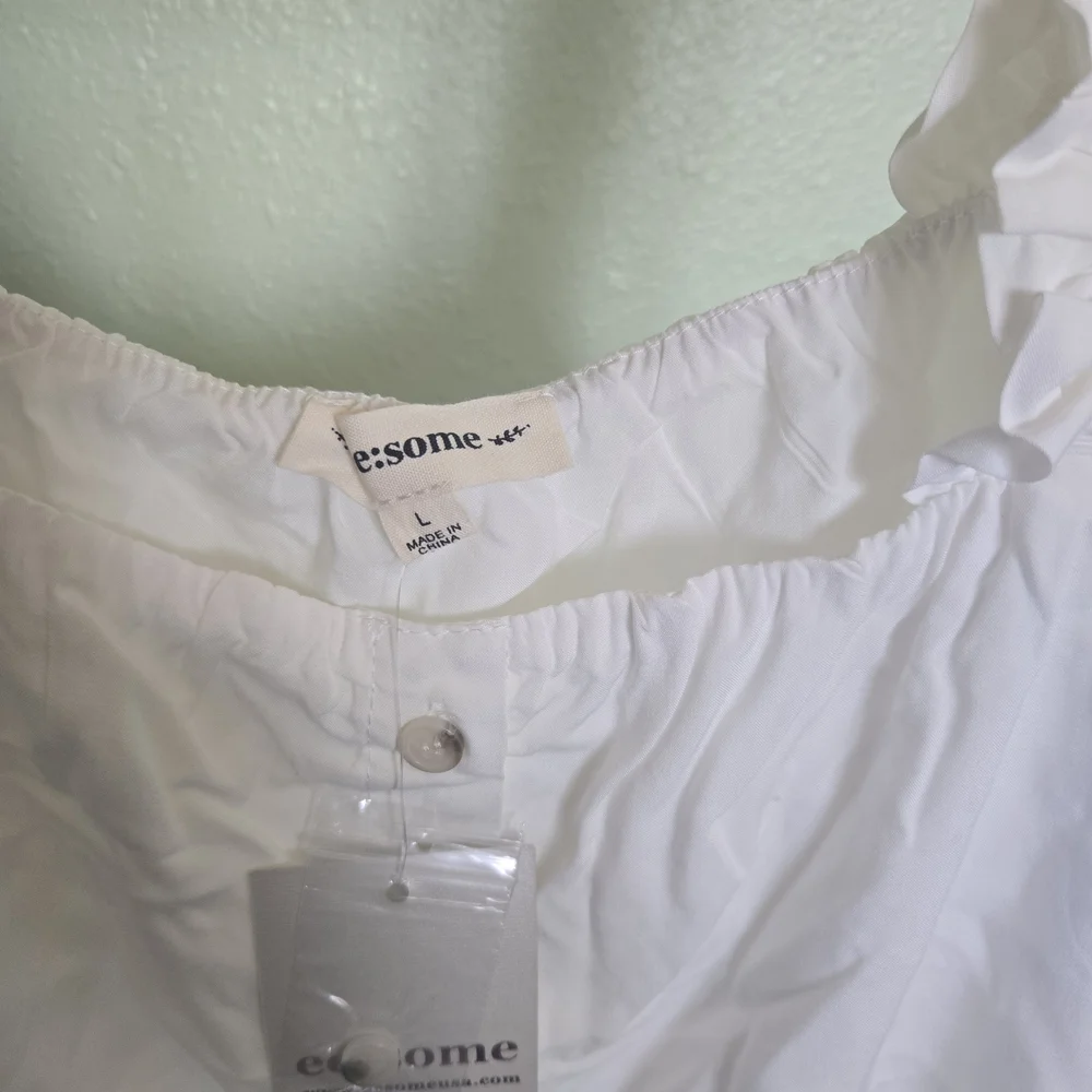 eesome White Ruffle-Strap Button Front Tank - Picture 2 of 3